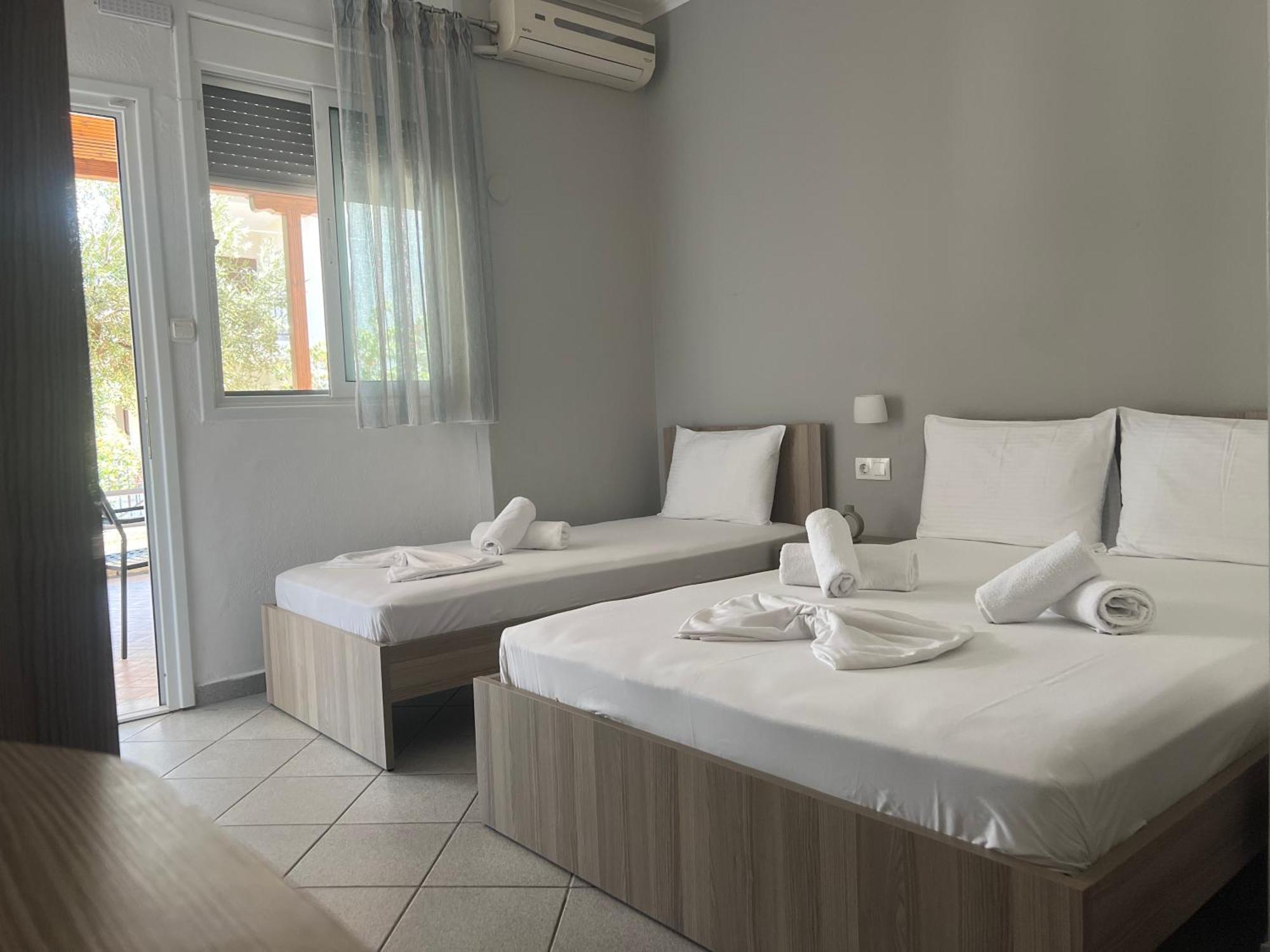 Villa Kostas Accommodations - Vrasná Екстериор снимка