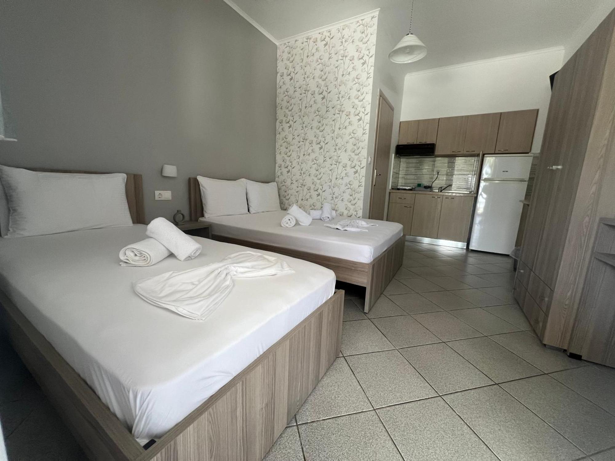 Villa Kostas Accommodations - Vrasná Екстериор снимка